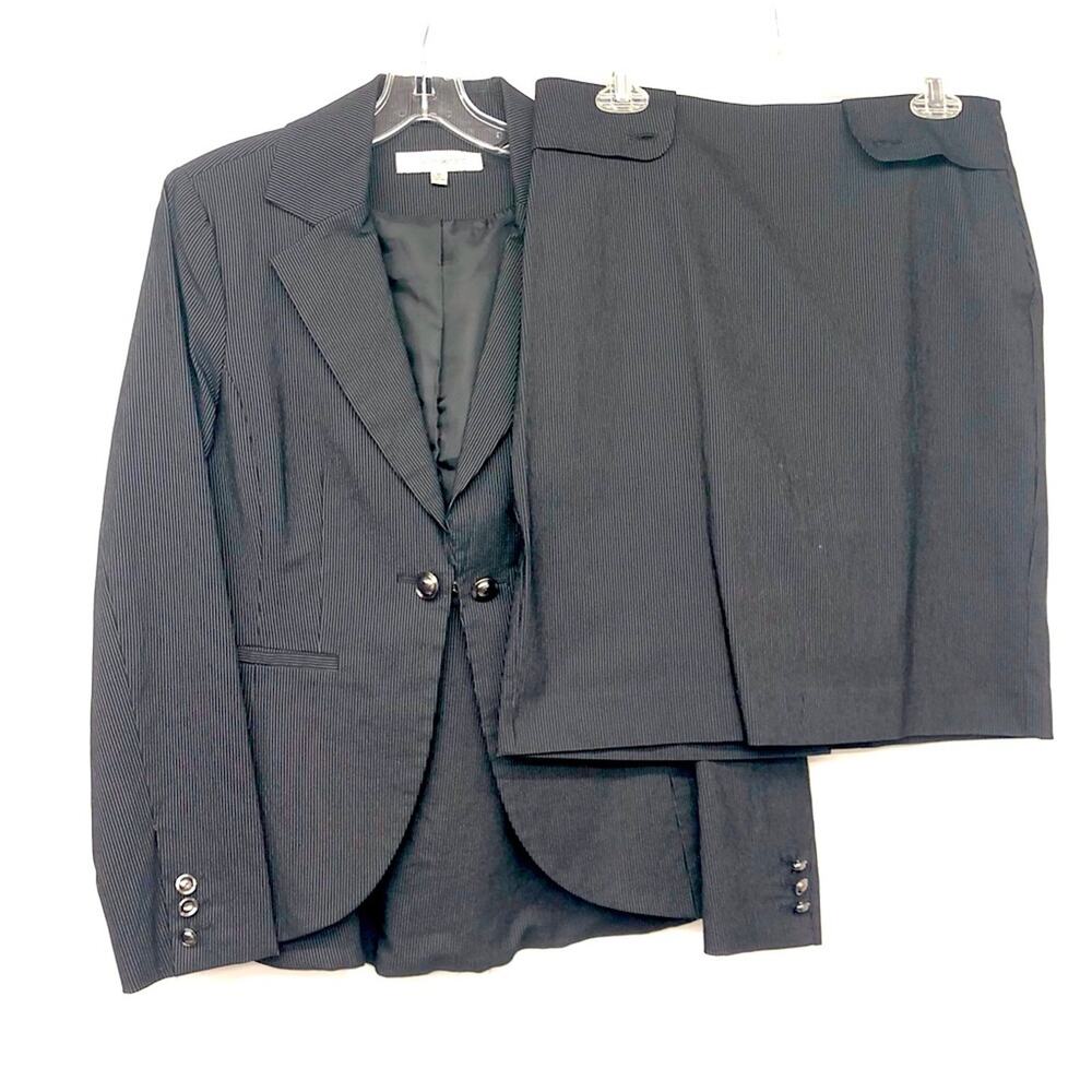 Harve Benard Office Siren Y2k Black White Pin Stripe 2 Piece Suit Blazer Skirt
